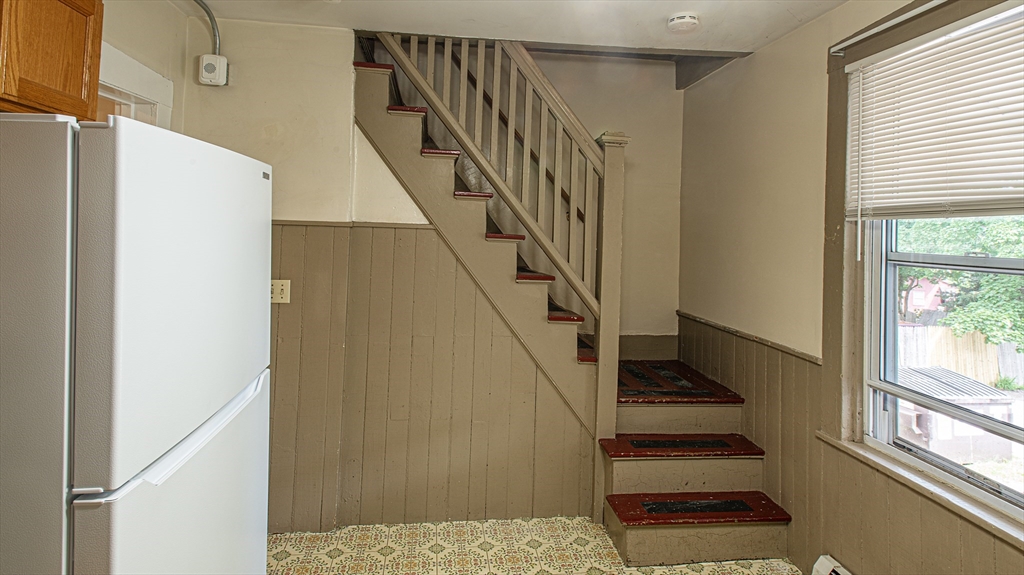 351 Main Street Amherst, MA 01002 - Photo 18 of 27