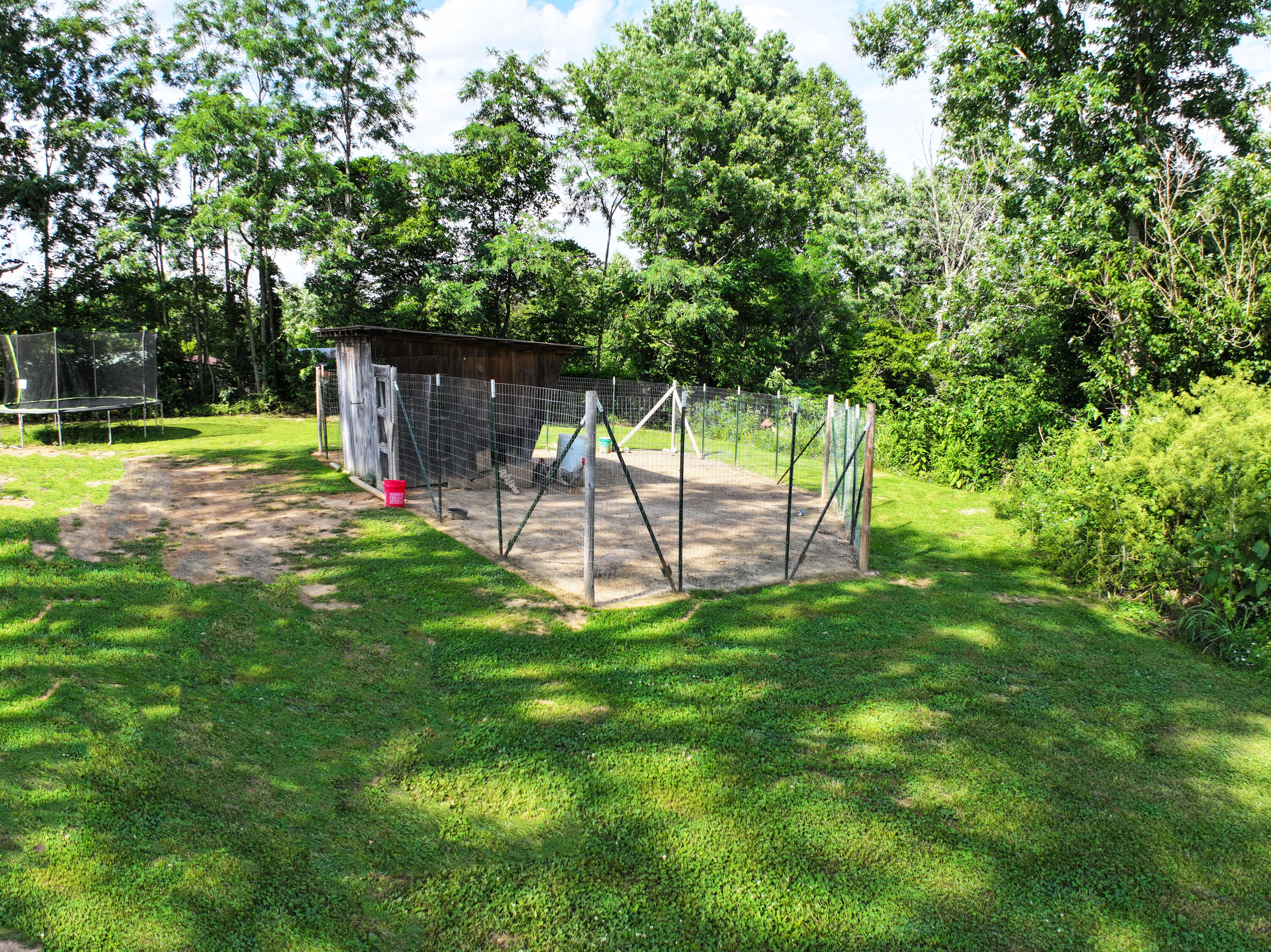 1410 Winston Road Irvine, KY 40336 - Photo 39 of 43 Nothing beats walking out your back door and collecting breakfast yourself!