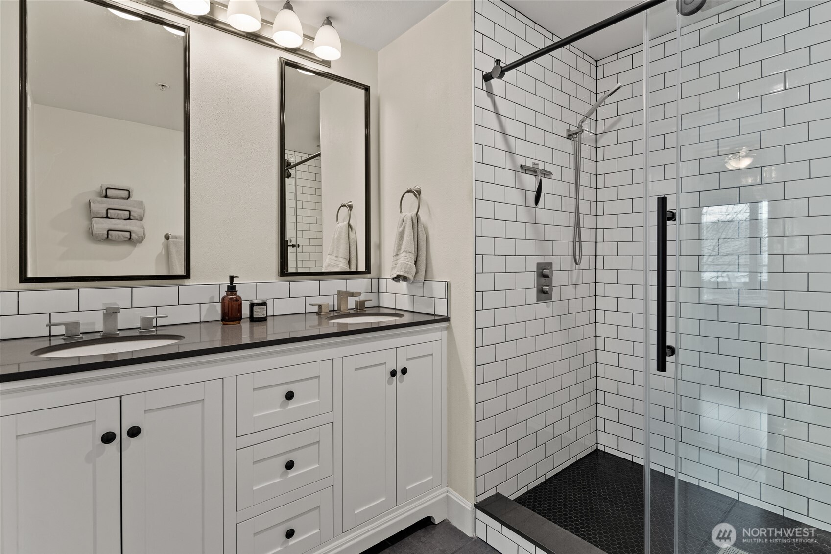 5001 California Avenue Southwest, Unit 202 Seattle, WA 98136 - Photo 23 of 40