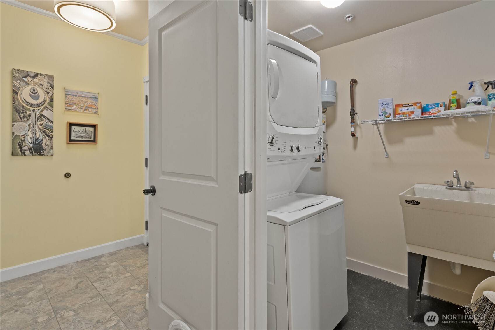 5001 California Avenue Southwest, Unit 202 Seattle, WA 98136 - Photo 28 of 40