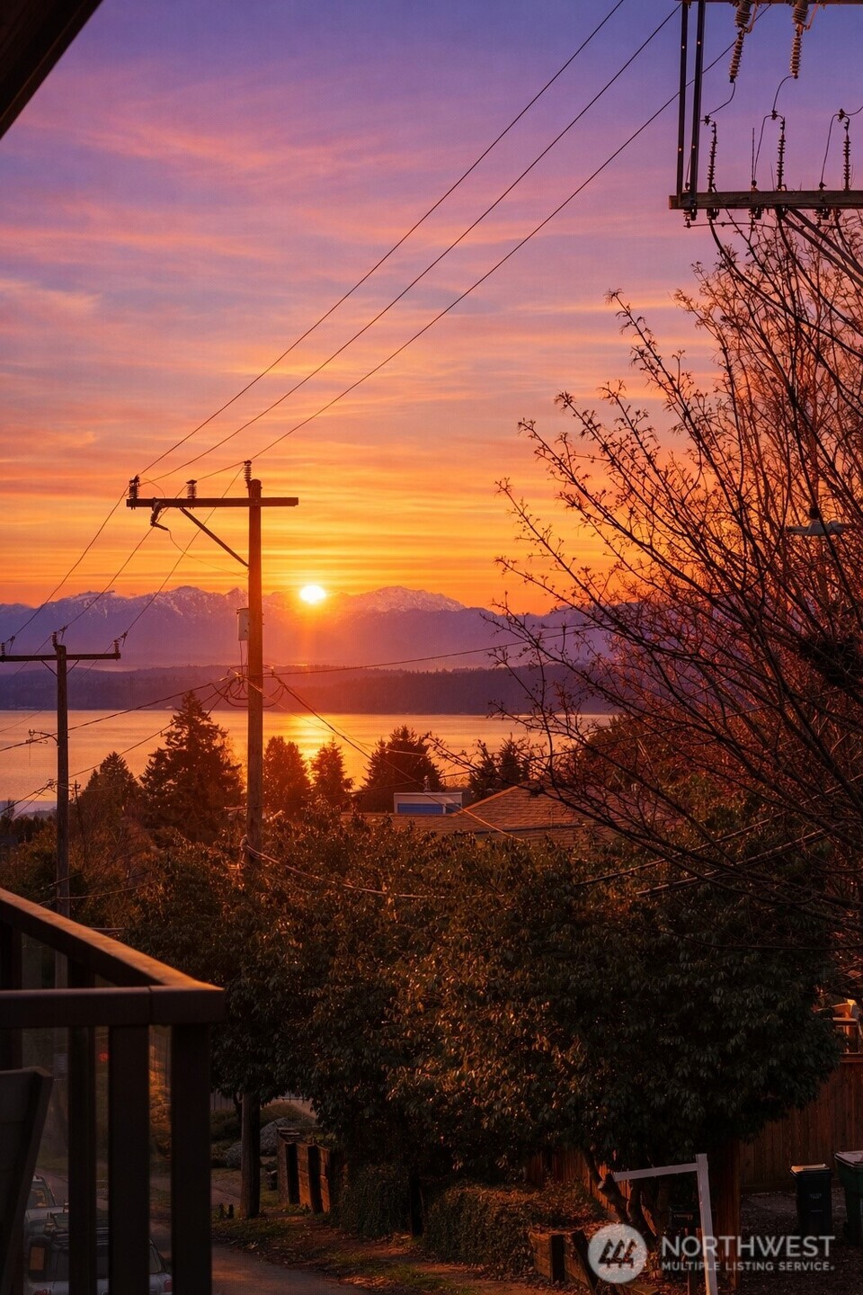 5001 California Avenue Southwest, Unit 202 Seattle, WA 98136 - Photo 4 of 40