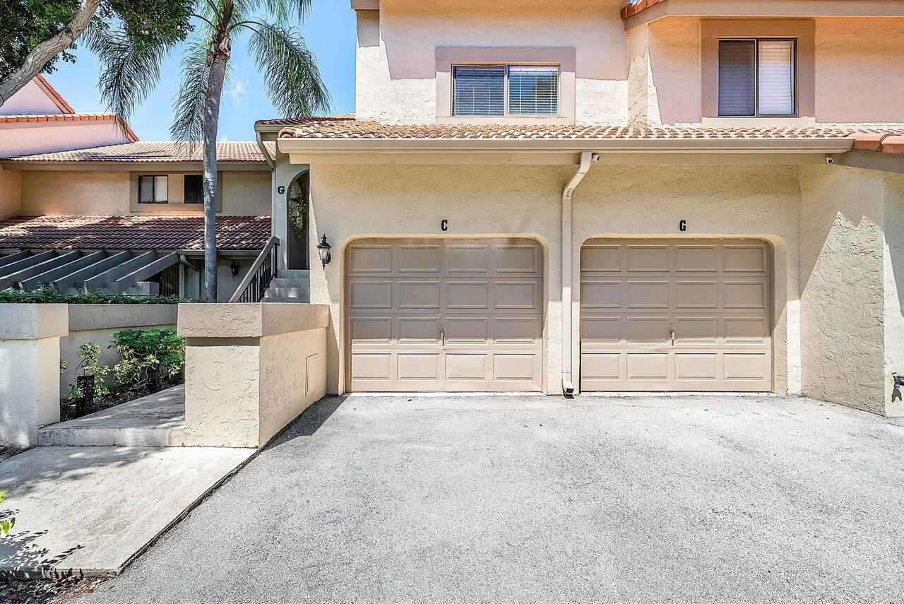 5520 Coach House Circle, Unit G Boca Raton, FL 33486 - Photo 3 of 41 3