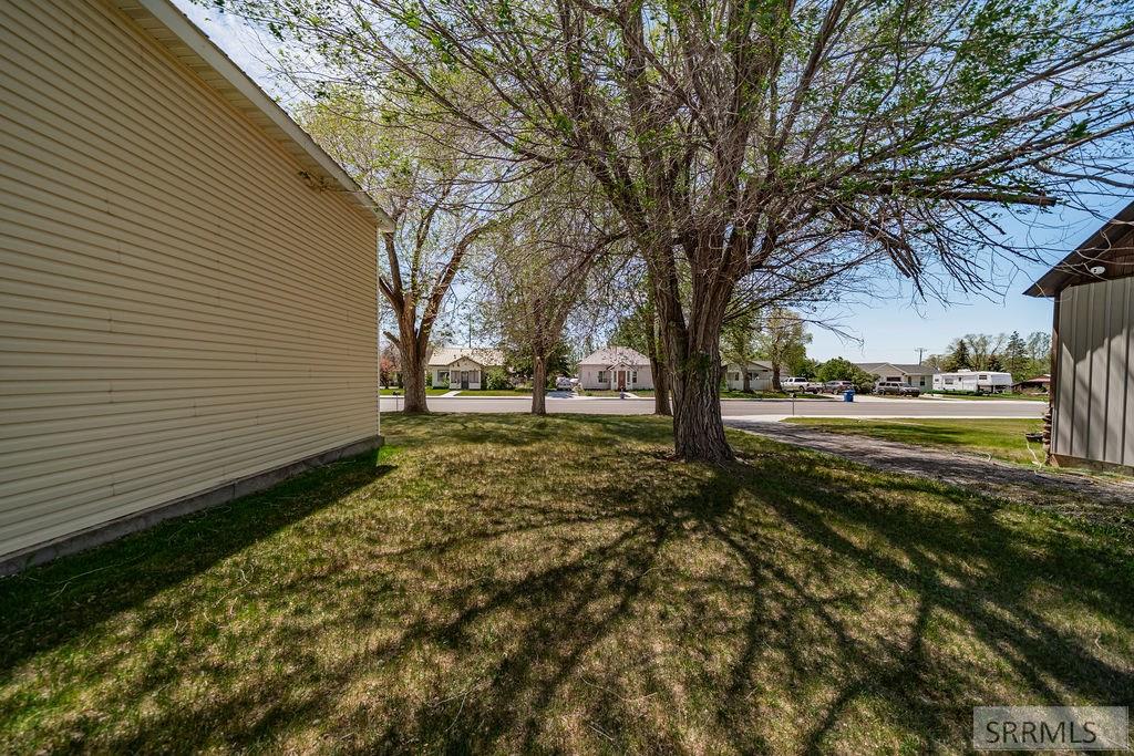 407 West Main Street St. Anthony, ID 83445 - Photo 33 of 41