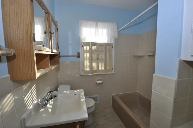 $229,500 | 1601 4th Street Northeast, Rochester, MN 55906