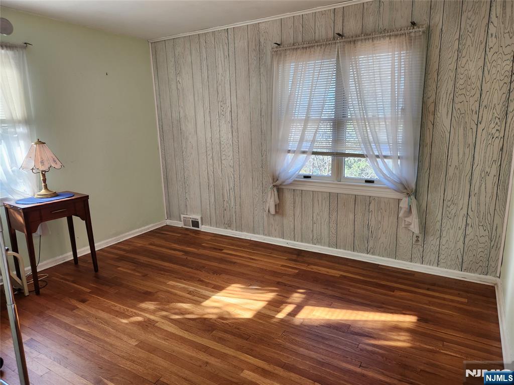 211 Denver Road Paramus, NJ 07652 - Photo 13 of 26