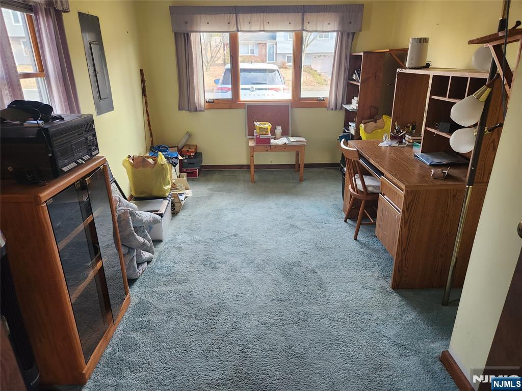 211 Denver Road Paramus, NJ 07652 - Photo 14 of 26