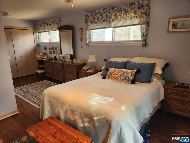 $799,900 | 211 Denver Road, Paramus, NJ 07652