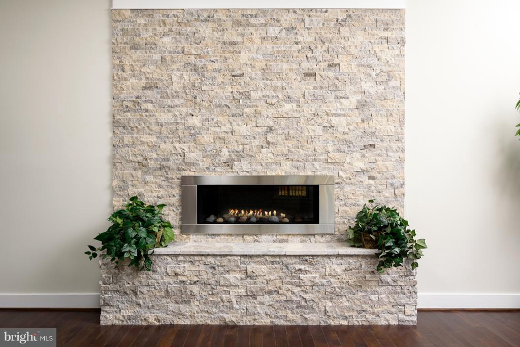 10819 Tradewind Drive Oakton, VA 22124 - Photo 11 of 28 Family Room