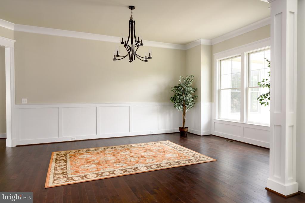 10819 Tradewind Drive Oakton, VA 22124 - Photo 4 of 28 Dining Room