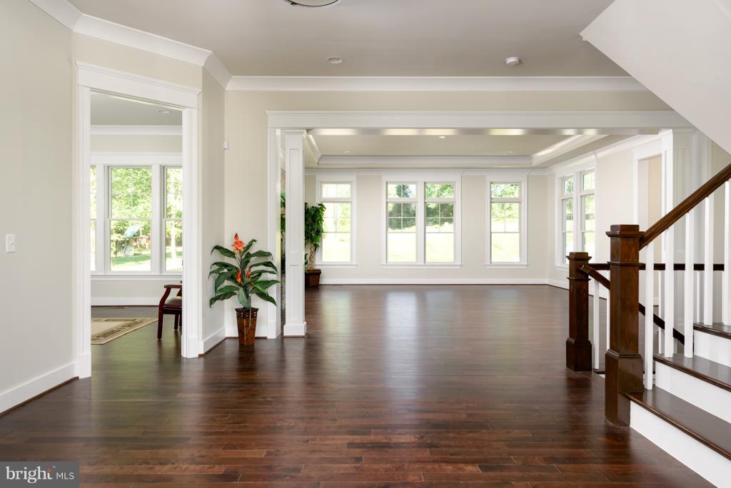 10819 Tradewind Drive Oakton, VA 22124 - Photo 8 of 28 Interior (General)