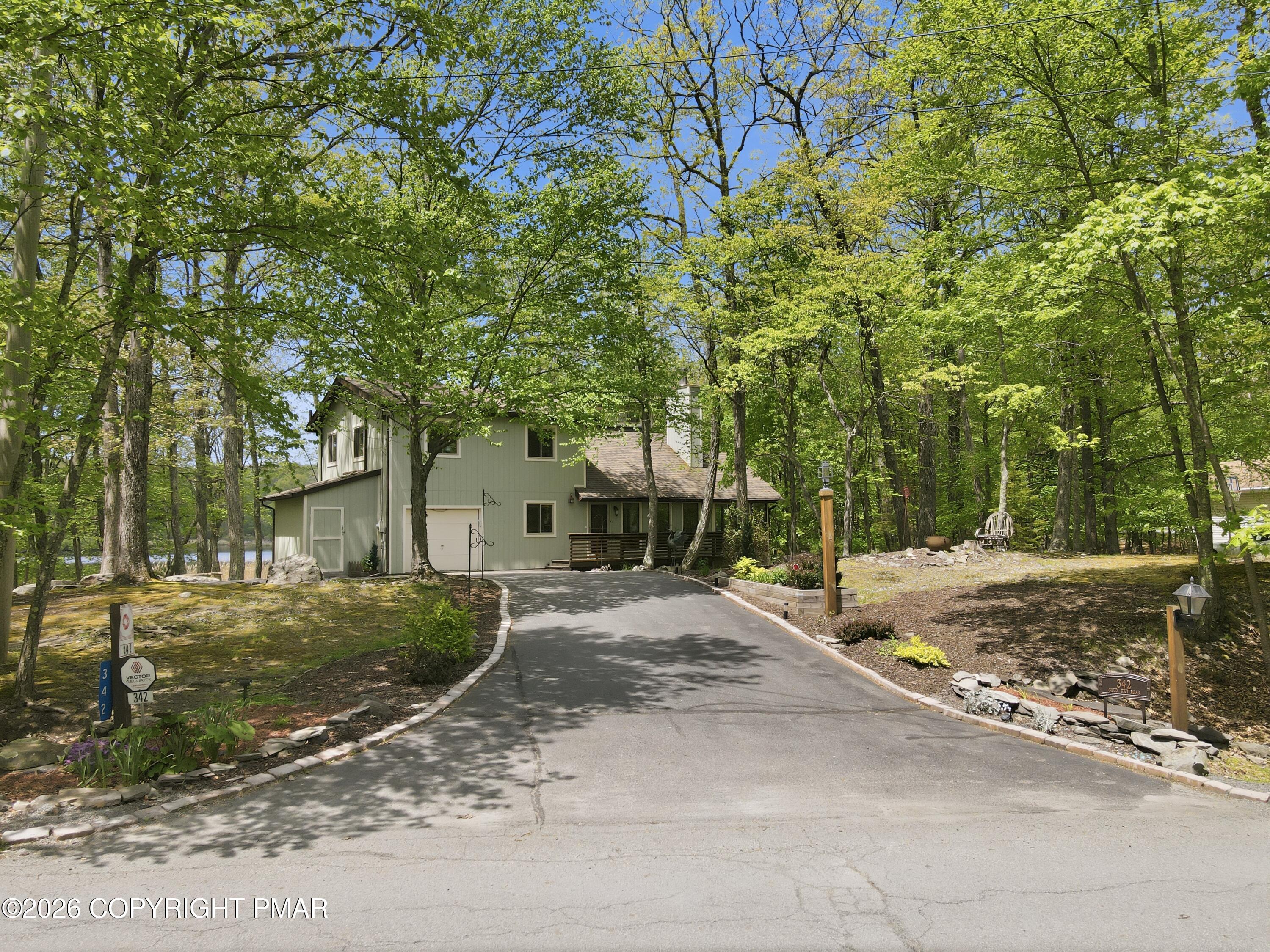 342 Gold Key Road Milford, PA 18337 - Photo 3 of 47 134-110_dji_fly_20260518_132422_457_1779