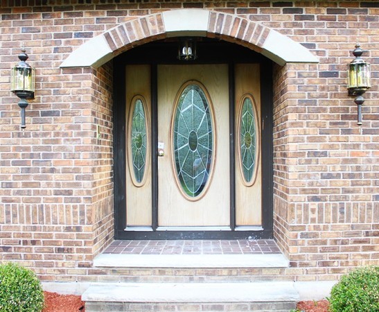 12 Whitewood Road Milford, MA 01757 - Photo 3 of 30 Gallery Image 3
