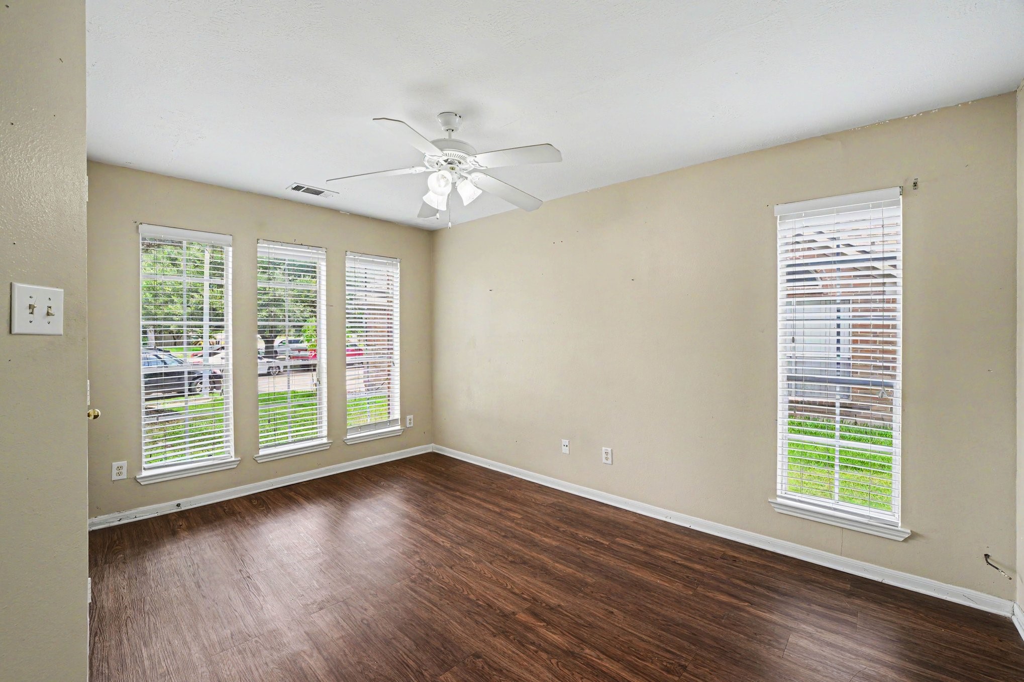1805 Manor Circle Rosenberg, TX 77471 - Photo 6 of 25