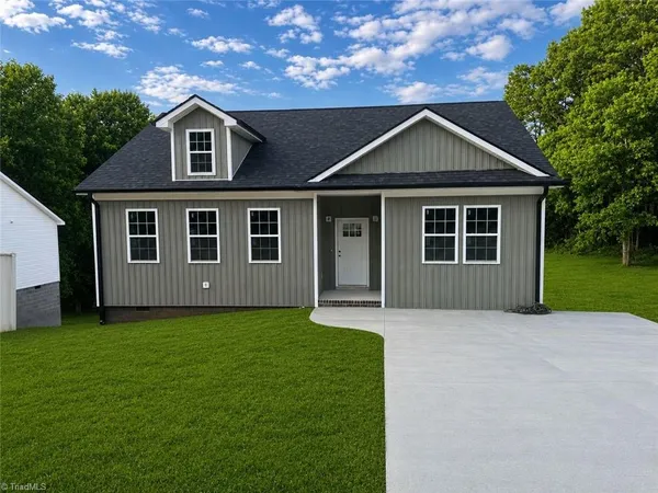 $272,000 | 134 Pinnix Street, Jonesville, NC 28642