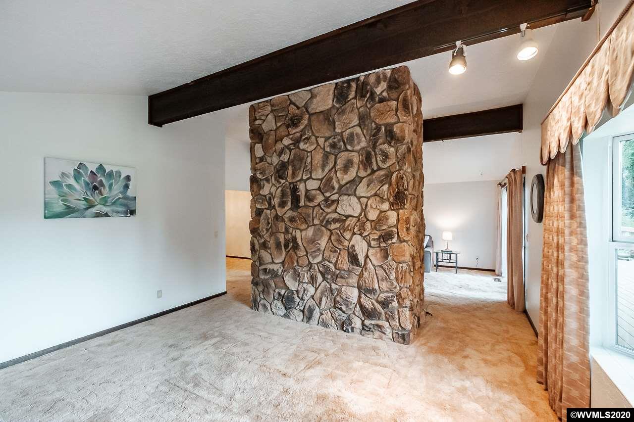 33736 Meeker Road Northeast Albany, OR 97322 - Photo 19 of 42 Gallery Image 19