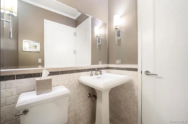 $875,000 | 10 City Place, Unit 8B, White Plains, NY 10601