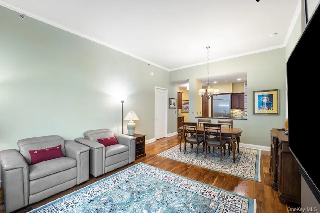 $875,000 | 10 City Place, Unit 8B, White Plains, NY 10601