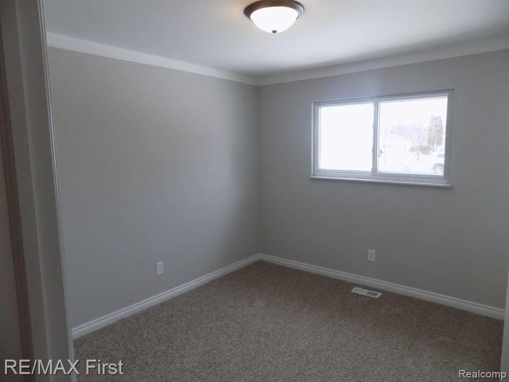 47896 Forbes Street Chesterfield, MI 48047 - Photo 14 of 24