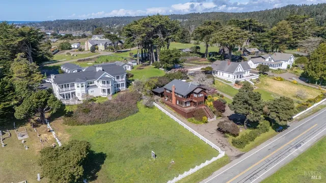 $1,895,000 | 44920 Little Lake Road, Mendocino, CA 95460