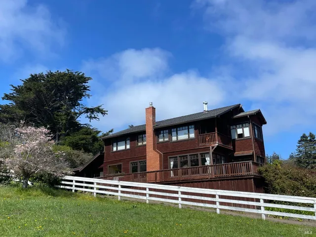 $1,895,000 | 44920 Little Lake Road, Mendocino, CA 95460
