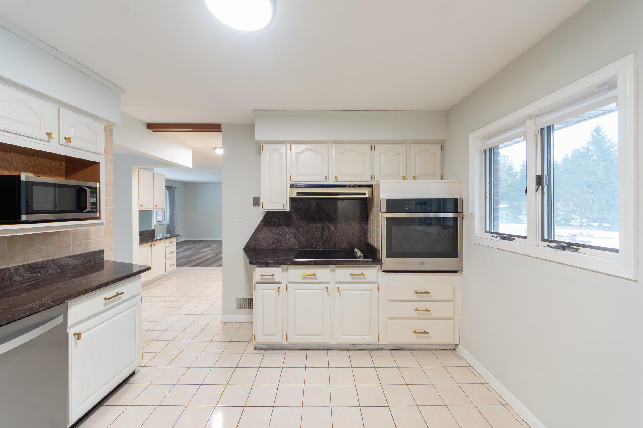 46105 West Seven Mile Road Northville, MI 48168 - Photo 11 of 44 The Benefit of this Lease (19)