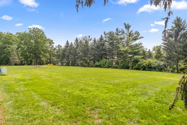 $3,800 | 46105 West Seven Mile Road, Northville, MI 48168