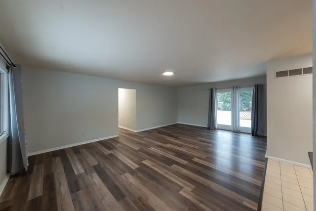 $3,950 | 46105 West Seven Mile Road, Northville, MI 48168