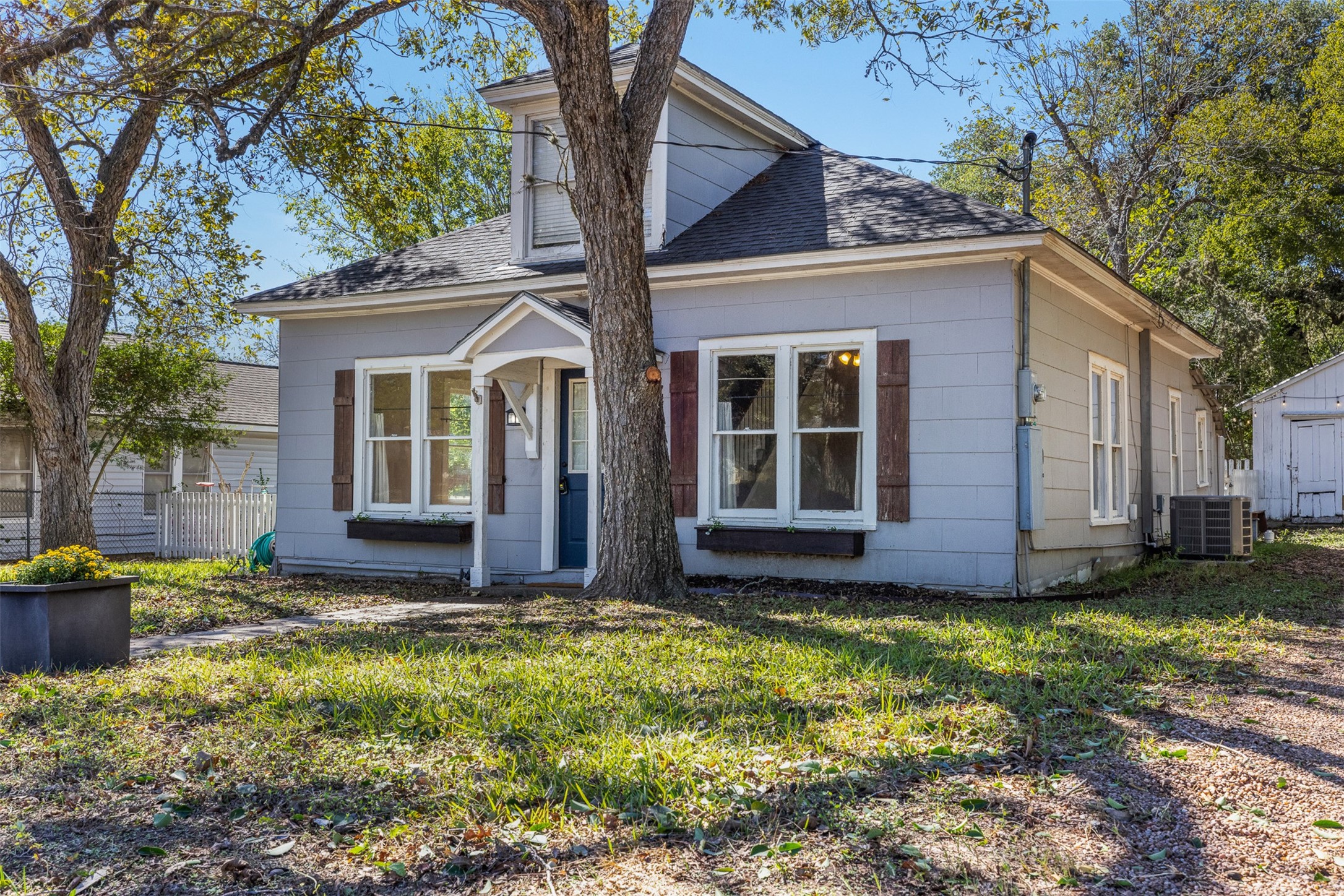 641 North Franklin Street La Grange, TX 78945 - Photo 6 of 32