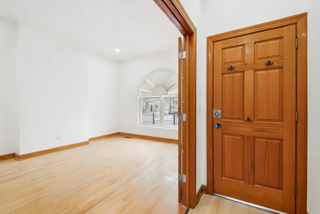 $599,900 | 2336 West Taylor Street, Chicago, IL 60612