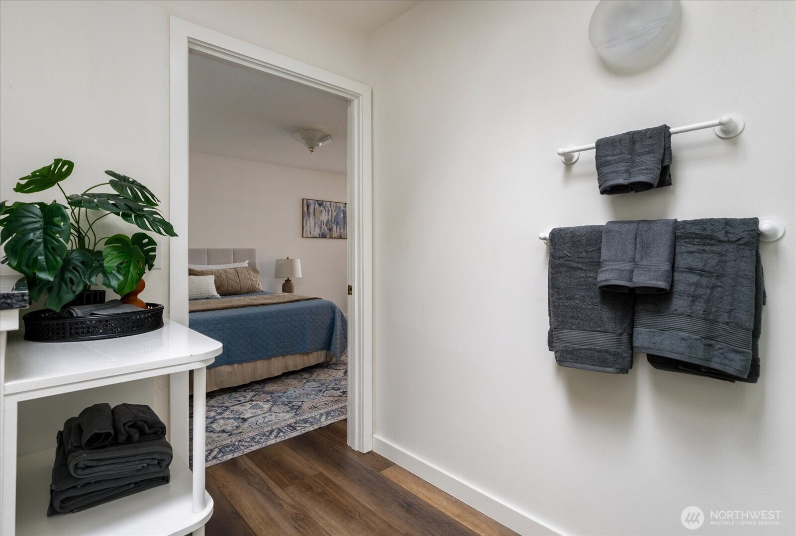 209 East Sara Vista Road Coupeville, WA 98239 - Photo 18 of 40 a living room with furniture and a flat screen tv