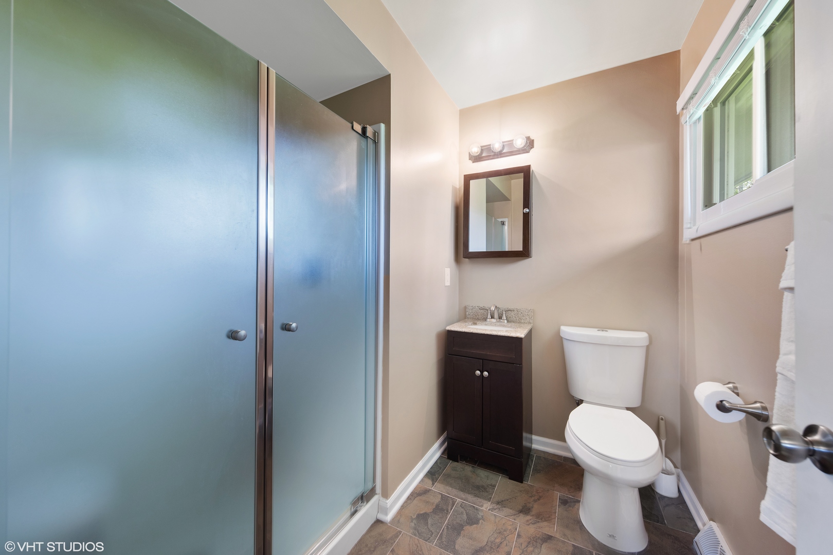 533 West Edgewood Road Lombard, IL 60148 - Photo 16 of 18