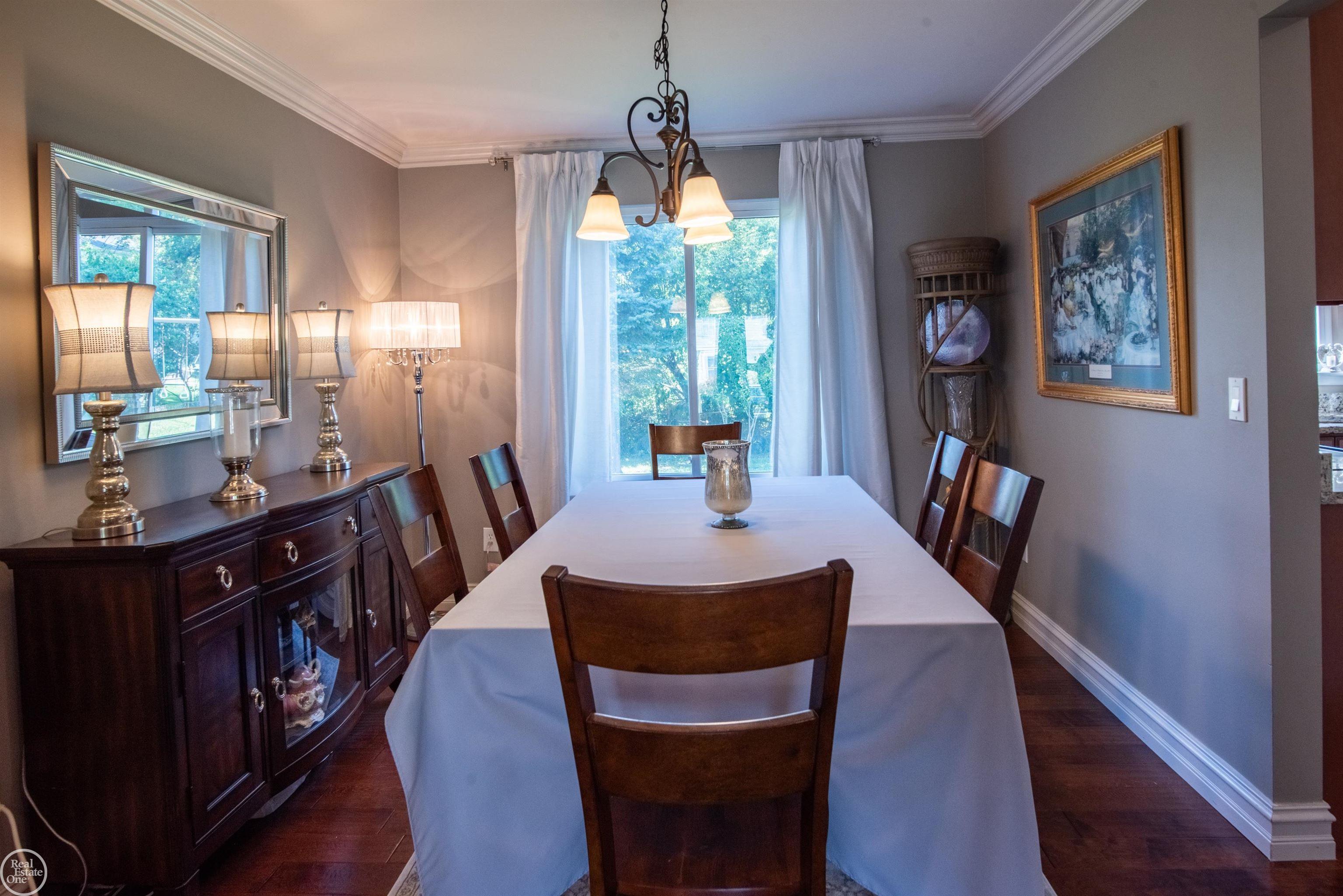 822 Hadley Road Rochester Hills, MI 48307 - Photo 5 of 27
