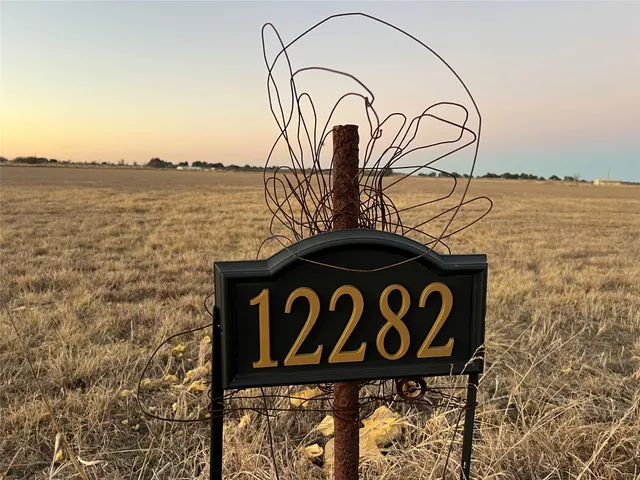 $340,000 | 12282 East Travis Road, Holland, TX 76534