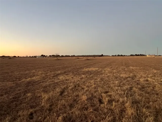 $340,000 | 12282 East Travis Road, Holland, TX 76534