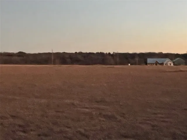 $340,000 | 12282 East Travis Road, Holland, TX 76534