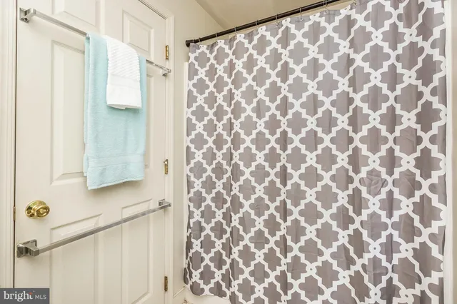 $2,000 | 828 South Charles Street, Unit A, Baltimore, MD 21230