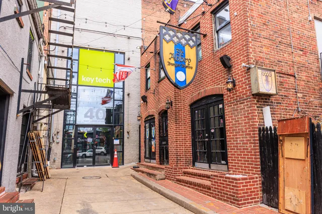 $2,000 | 828 South Charles Street, Unit A, Baltimore, MD 21230