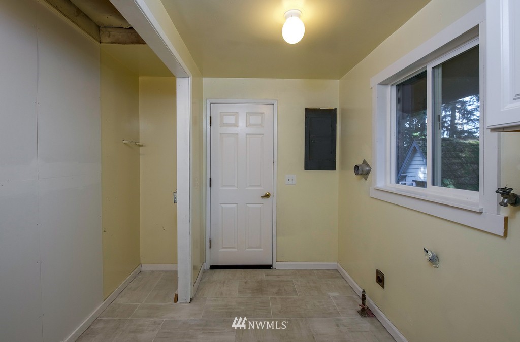 16631 Simonds Road Northeast Kenmore, WA 98028 - Photo 11 of 19