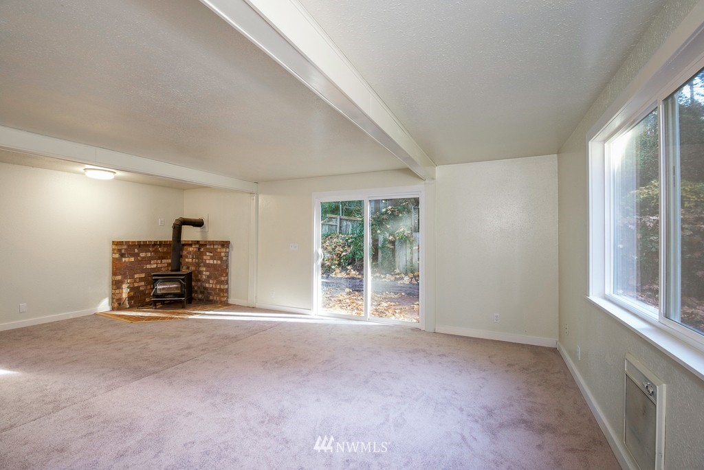 16631 Simonds Road Northeast Kenmore, WA 98028 - Photo 12 of 19