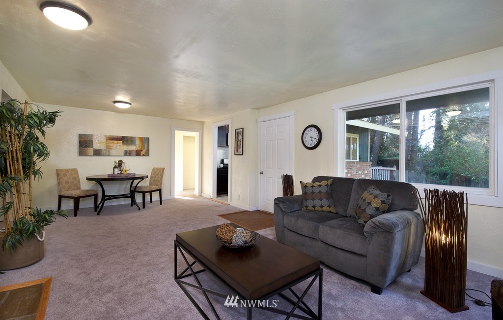 16631 Simonds Road Northeast Kenmore, WA 98028 - Photo 6 of 19