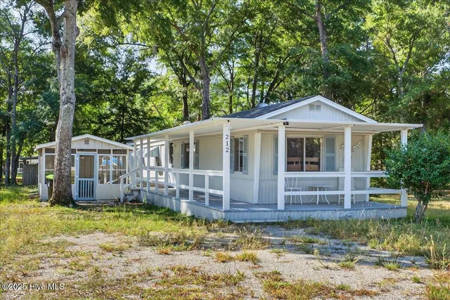 $189,000 | 212 Dogwood Drive, Sunset Beach, NC 28468