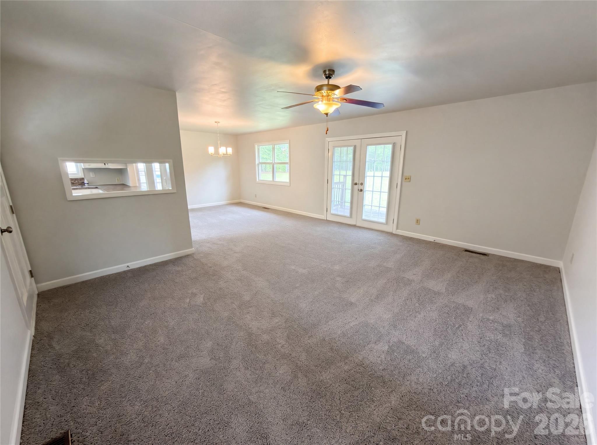 565 Rutledge Drive Catawba, SC 29704 - Photo 4 of 18