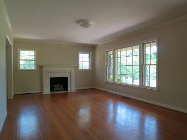 780 Newberry Road Nashville, TN 37205 - Photo 5 of 13 Living Room