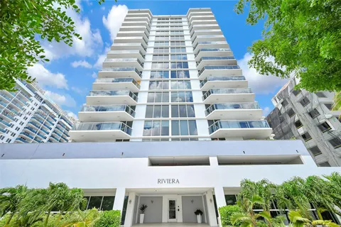 $4,000 | 2401 Collins Avenue, Unit 504, Miami Beach, FL 33140