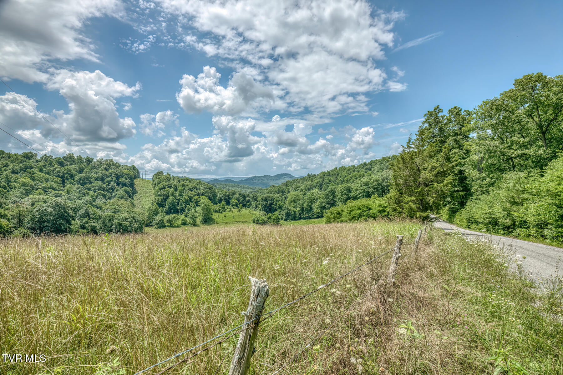 2083 Bundren Mountain Road Tazewell, TN 37879 - Photo 21 of 42 2083 Bundren Mountain Rd-30