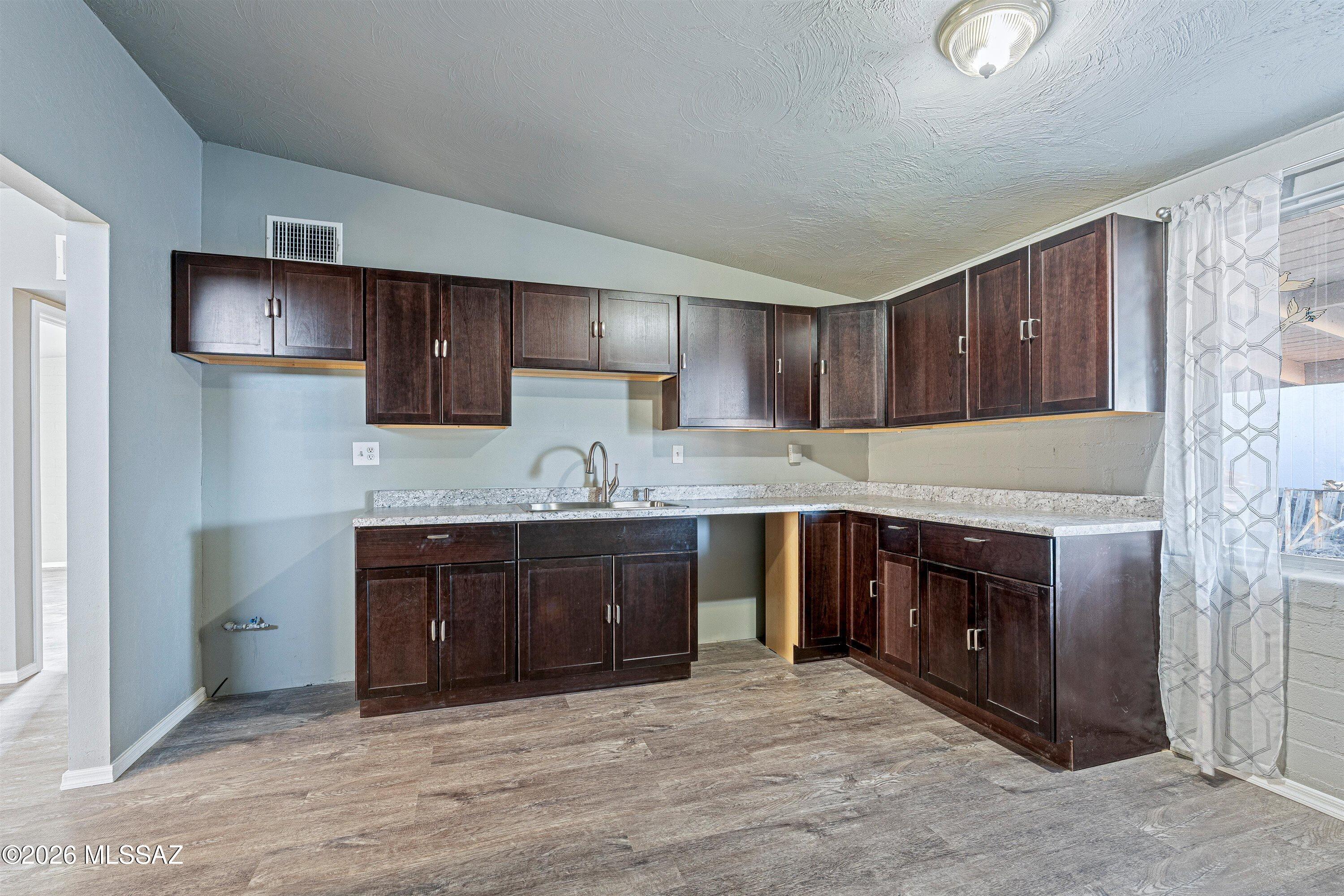 106 South Ave A San Manuel, AZ 85631 - Photo 6 of 41