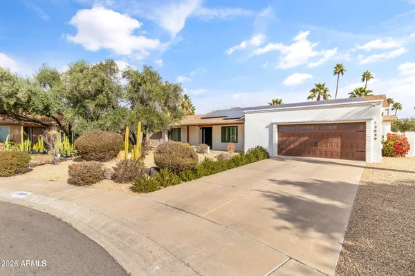 $3,800 | 13859 North 45th Street, Phoenix, AZ 85032