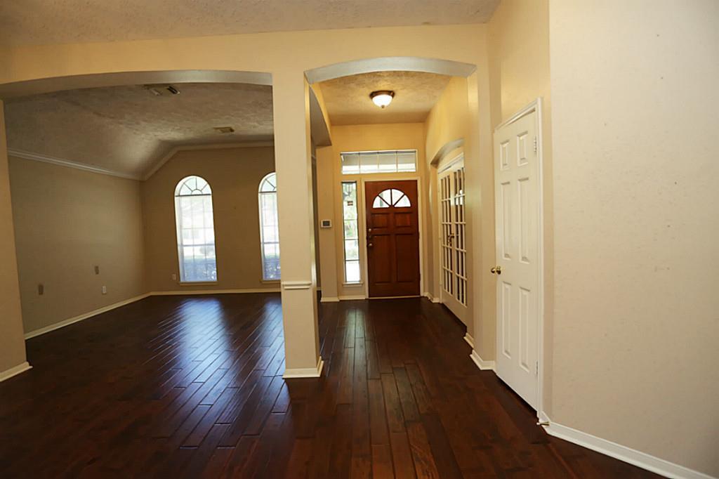 1718 Calmar Drive Spring, TX 77386 - Photo 2 of 26