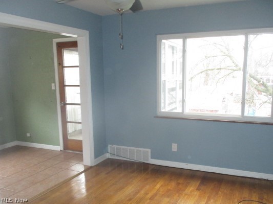 17510 Neff Road Cleveland, OH 44119 - Photo 16 of 32