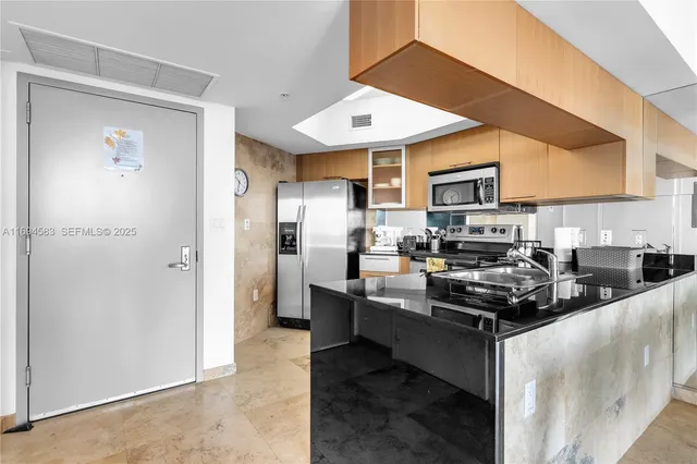 $4,400 | 1750 North Bayshore Drive, Unit 5014, Miami, FL 33132